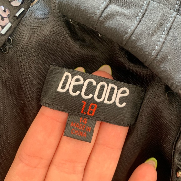 Decode black dress with beaded collar - Picture 4 of 4